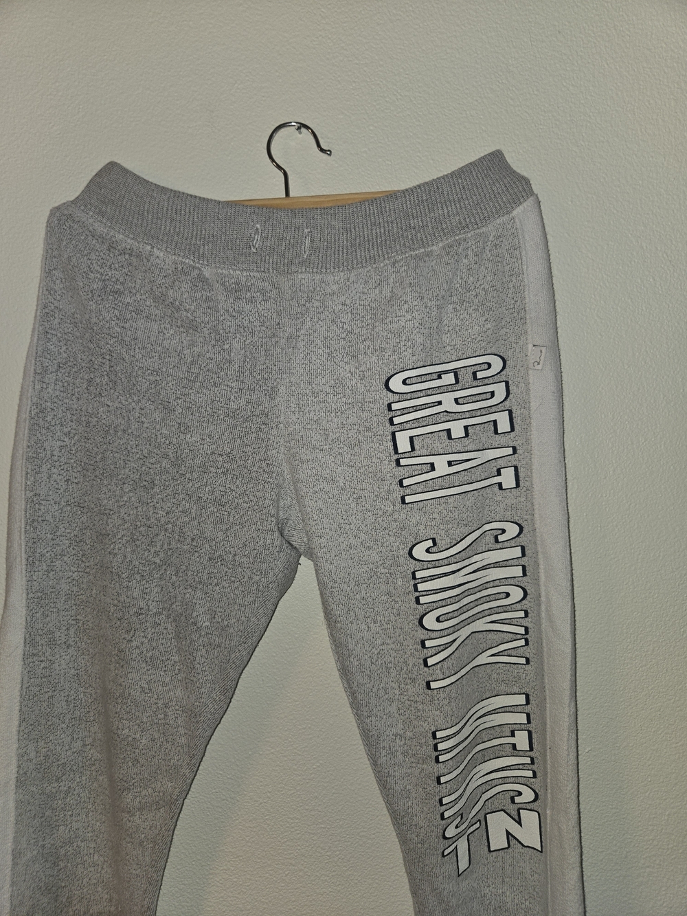Grey Side-Stripe Sweatpants with Graphic Text For Great Smoky Mountains